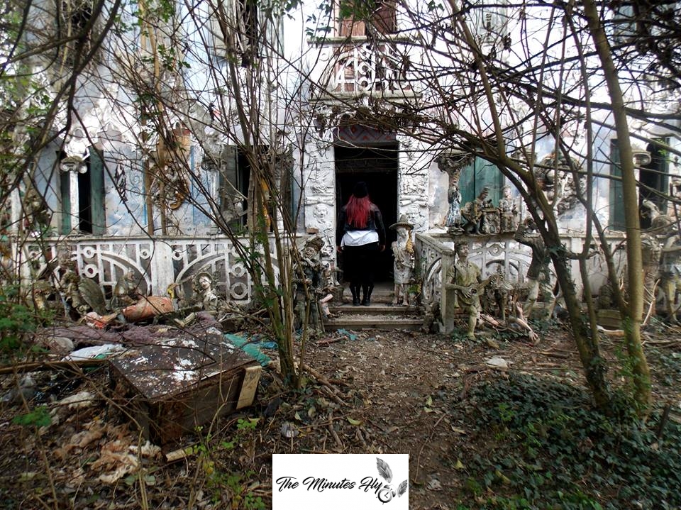 urbex - into the dark - urbex - the minutes fly