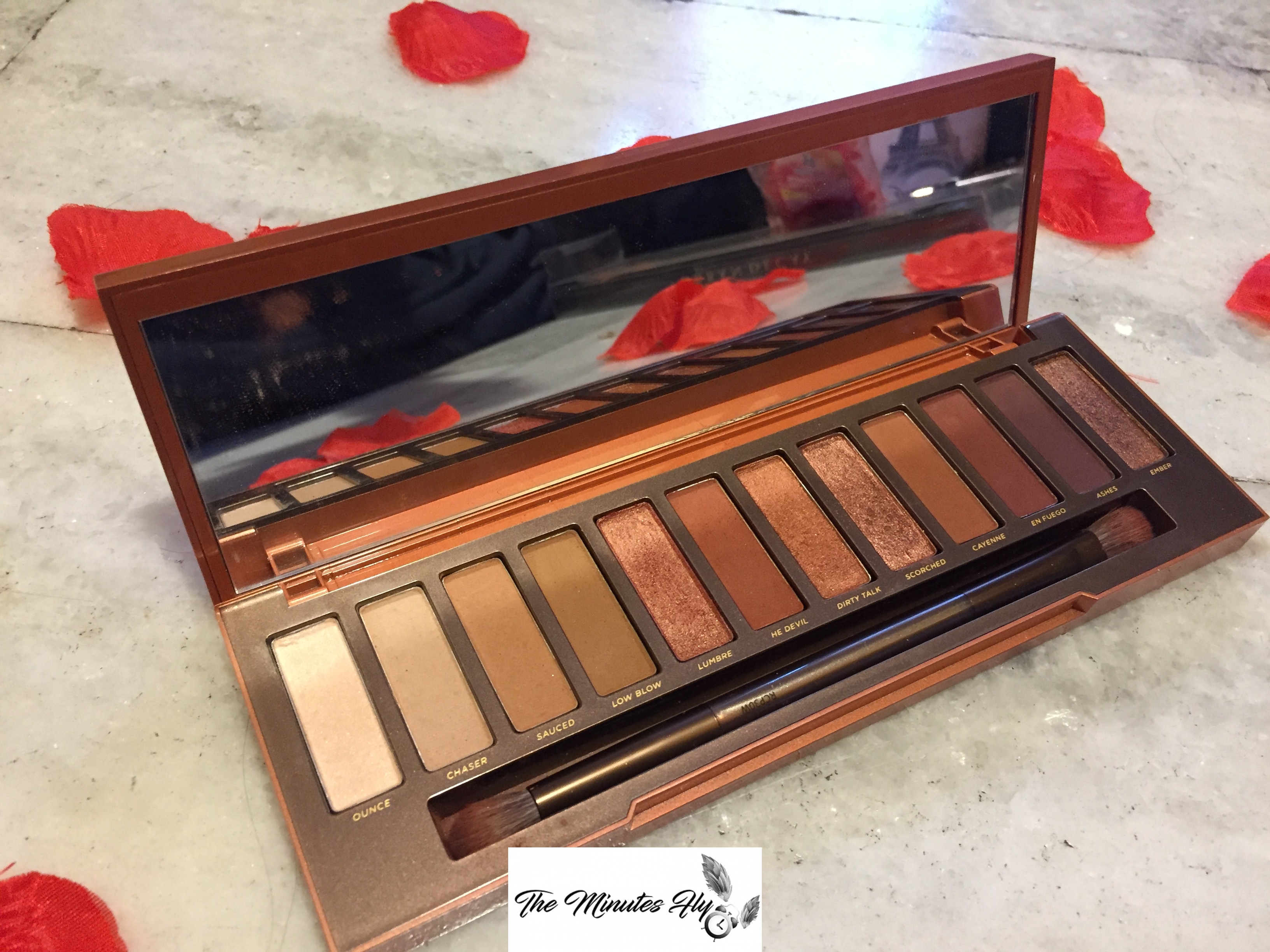 i prodotti makeup indispensabili - beauty - the minutes fly