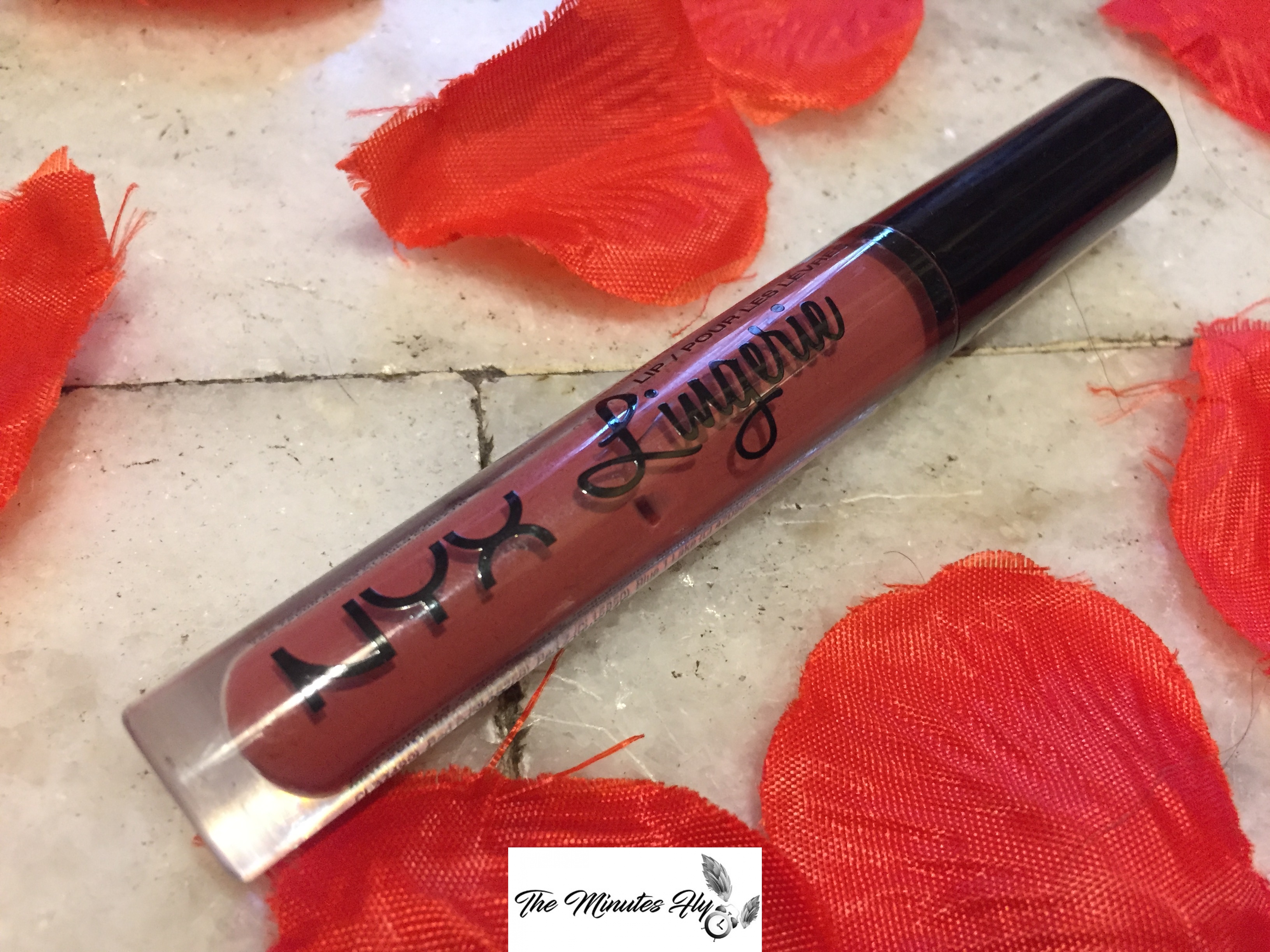 i prodotti makeup indispensabili - beauty - the minutes fly