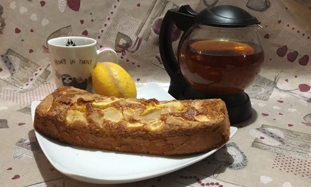plumcake alle mele - food - celiachia - the minutes fly