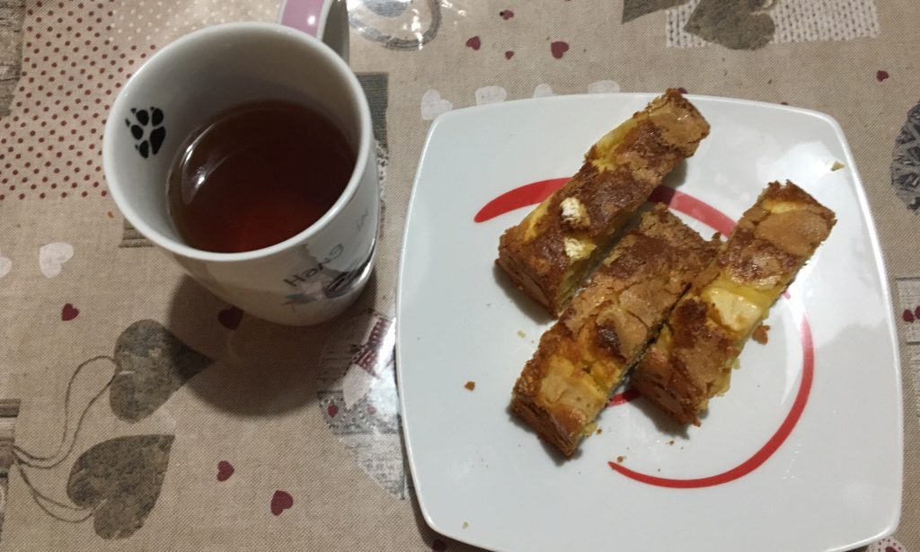 plumcake alle mele - food - celiachia - the minutes fly