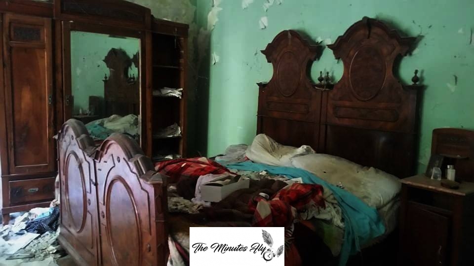i fantasmi dell'ultimo natale - le storie degli urbexer - la villa dell'artista che non ama ricevere visite - the minutes fly