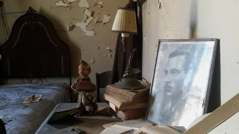 i fantasmi dell'ultimo natale - le storie degli urbexer - la villa dell'artista che non ama ricevere visite - the minutes fly