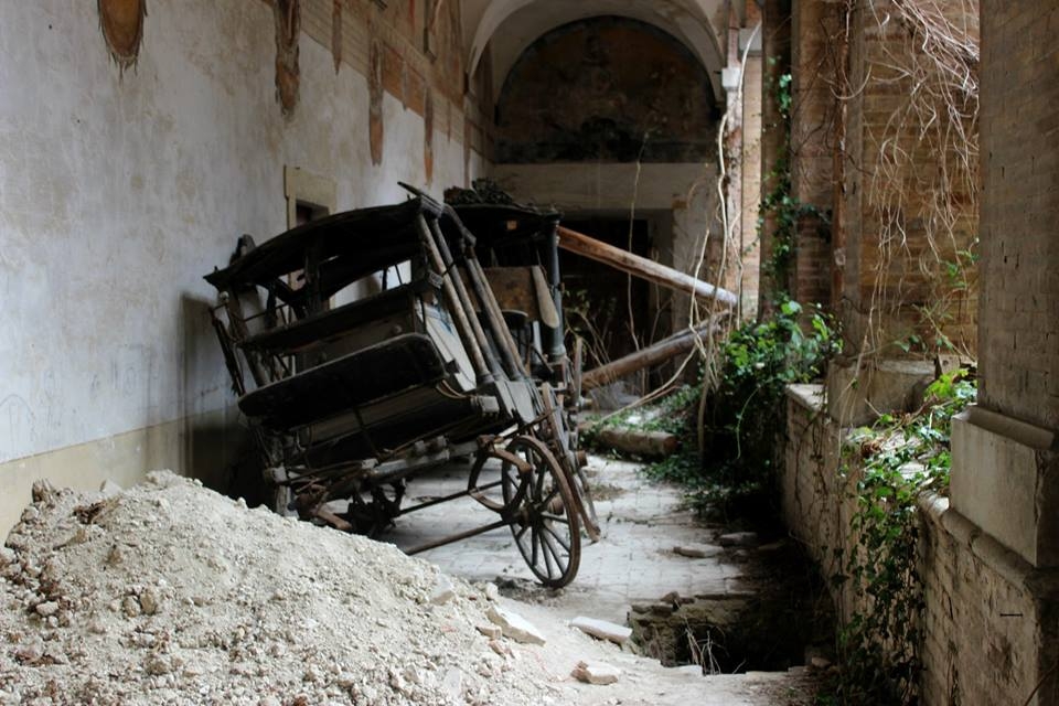 un macabro convento - urbex - the minutes fly - web magazine