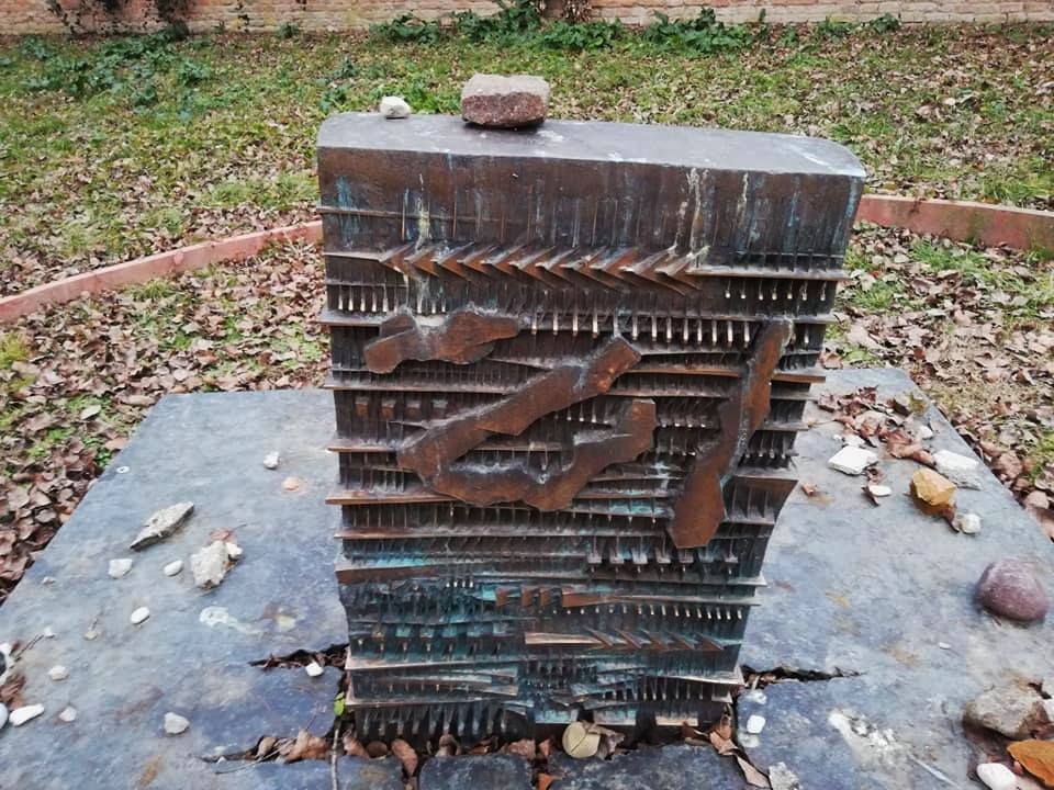 il cimitero ebraico di ferrara - shoah - olocausto - the minutes fly - web magazine - osso di seppia