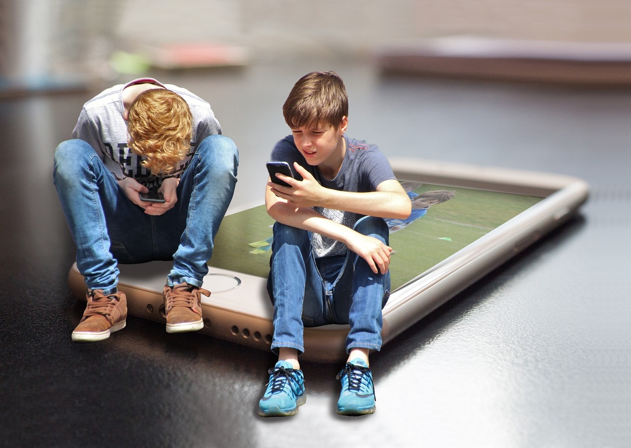 cyberbullismo - tecnologia - bambini - the minutes fly - web magazine