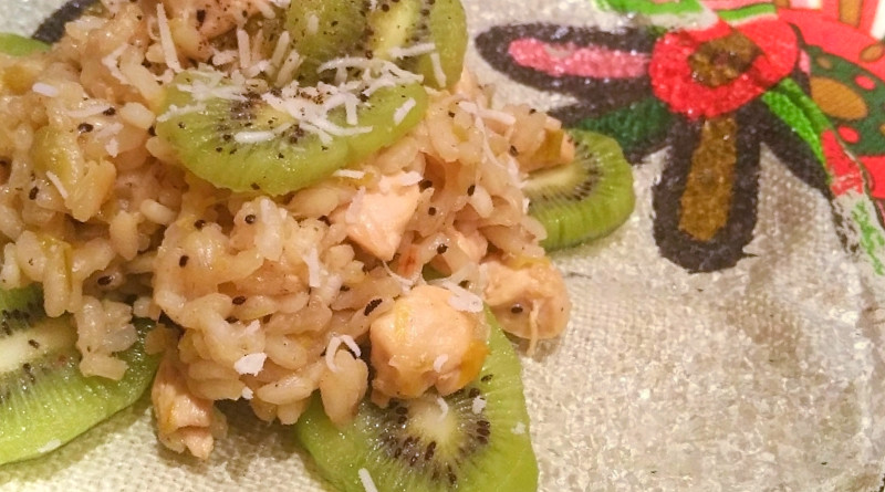 risotto con kiwi, porri e bocconcini di pollo - the minutes fly - web magazine