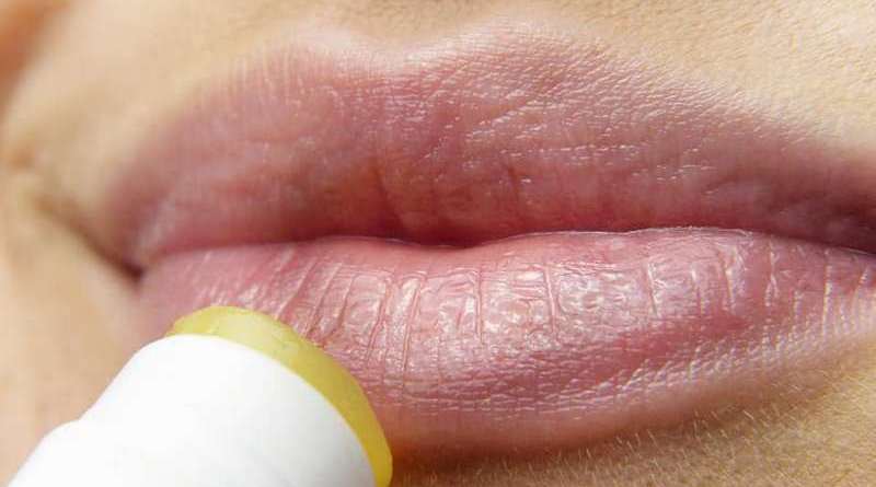 la cura delle labbra - burrocacao e scrub - the minutes fly - web magazine