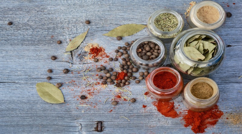 olio di oliva aromatizzato 5 varianti - the minutes fly - web magazine - food - cucina spezie the minutes fly - web magazine - food - cucina