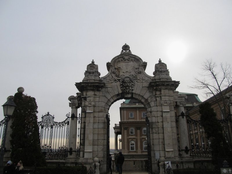 entrata - budapest - travel - the minutes fly - web magazine