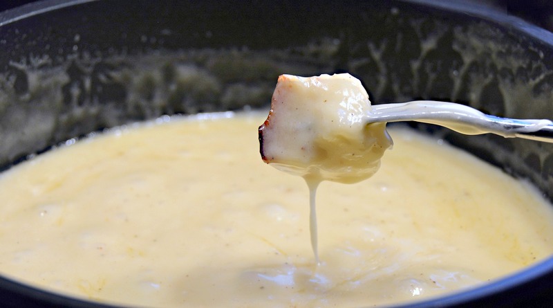 fonduta formaggio hotel-auberge-de-la-maison-courmayeur-ristorante-the-minutes-fly