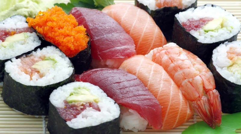 cibi-estivi-sushi-the-minutes-fly